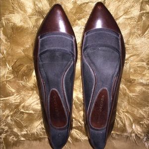 Marc Jacobs Brown Leather Flats. Size 36.